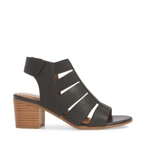 Comfortiva Alexis Sandals Black